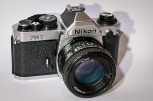 Die analoge Spiegelreflexkamera Nikon FM2N - Front